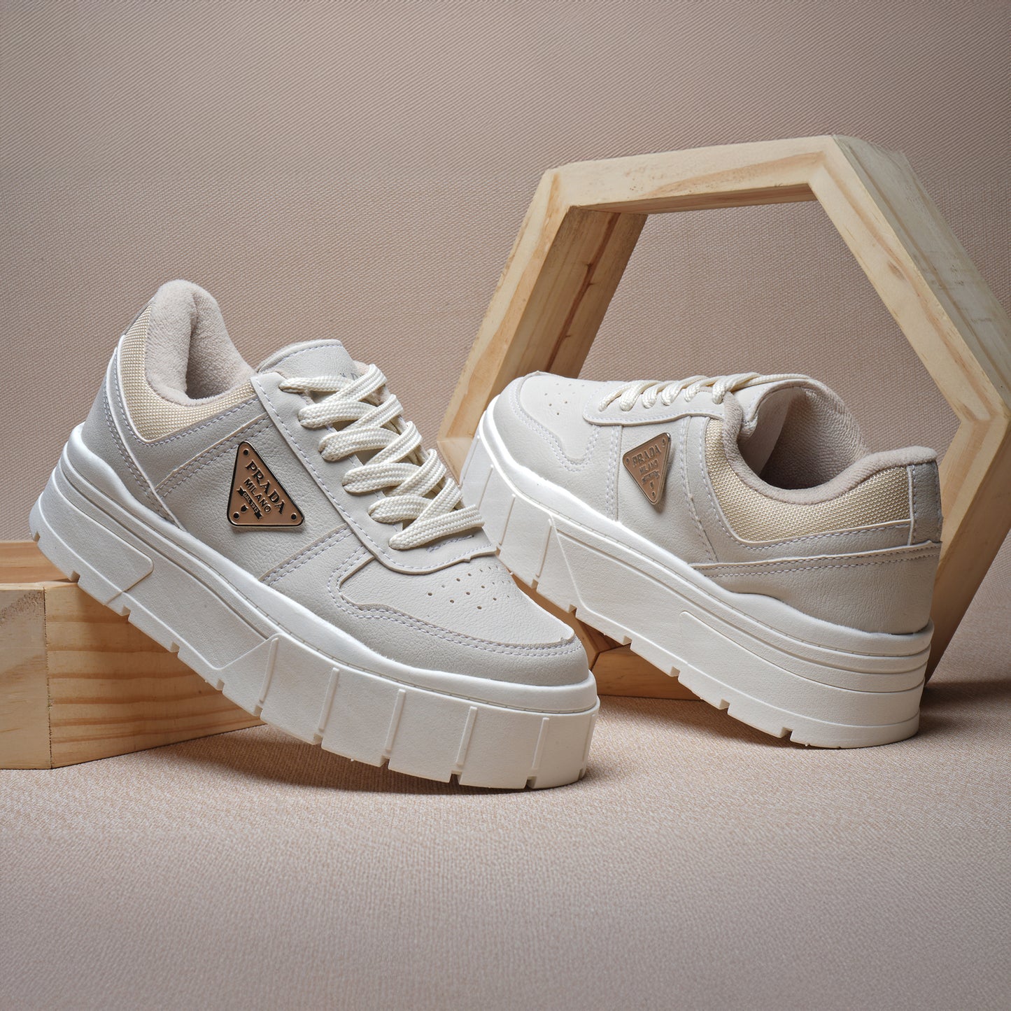 Prada Millano (Nude/Branco)