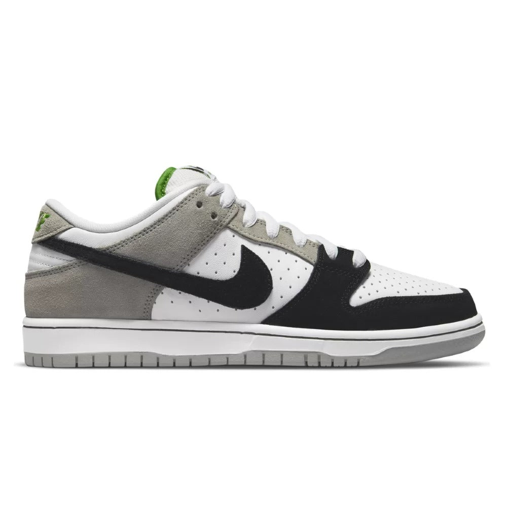 Nike SB Dunk ‘Chlorophyll’ (Preto/Branco/Verde)