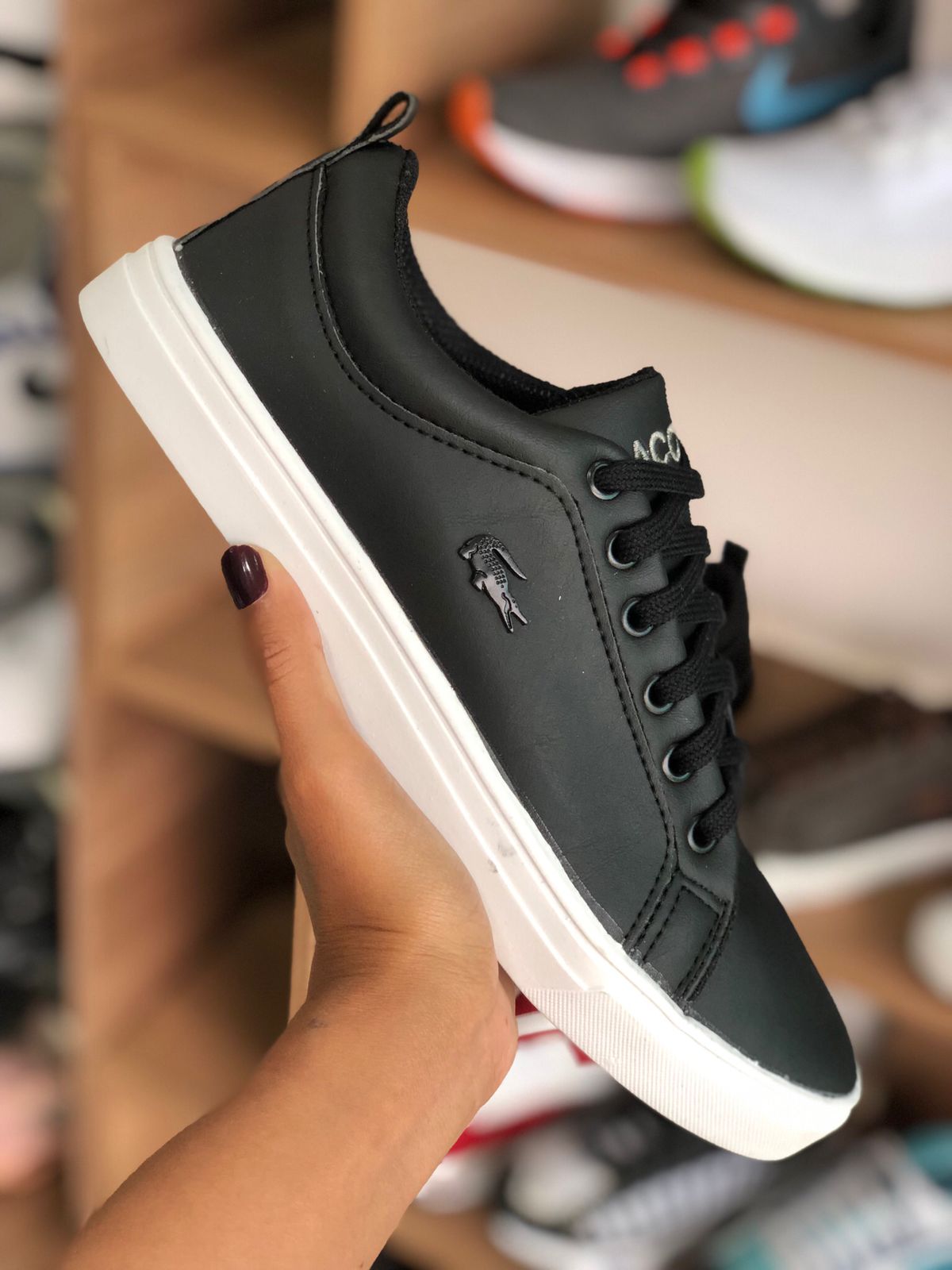 Sapatênis Lacoste (Preto/Branco)