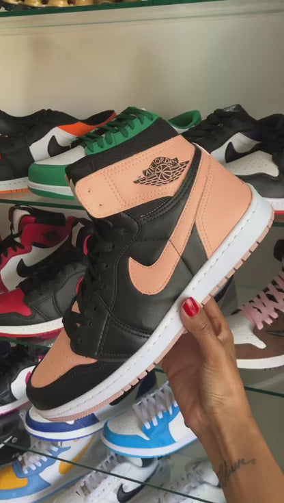 Nike Air Jordan 1 High ‘Crimson Tint’ (Preto/Nude)