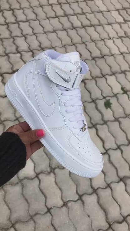 Bota Nike Air Force 1 (Branco)