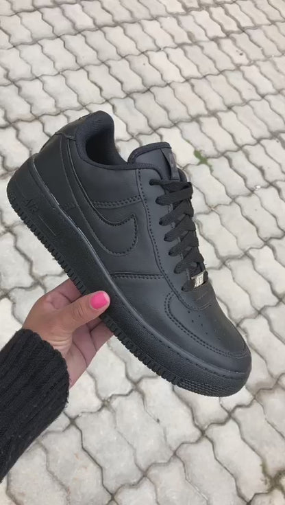 Nike Air Force 1 (Preto)
