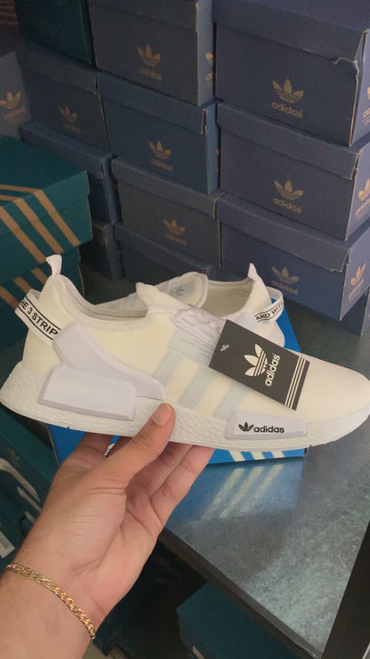 NMD R1 V2 Boost (Branco/Branco)