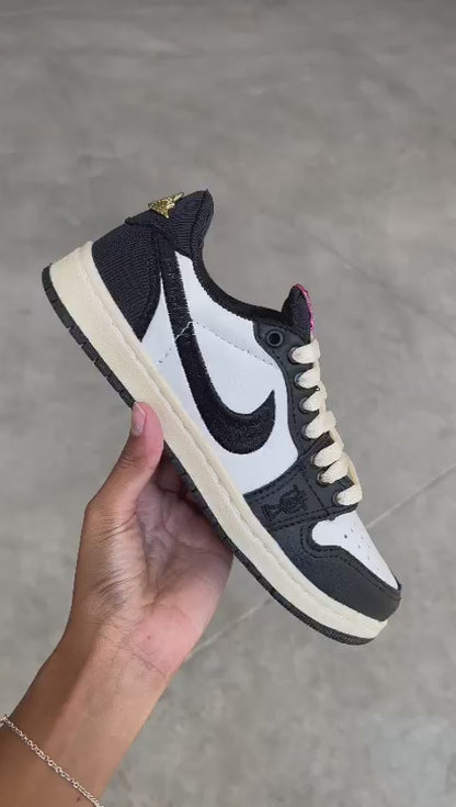 Nike Air Jordan 1 Retro Low OG Trophy Room Away (Preto/Branco)